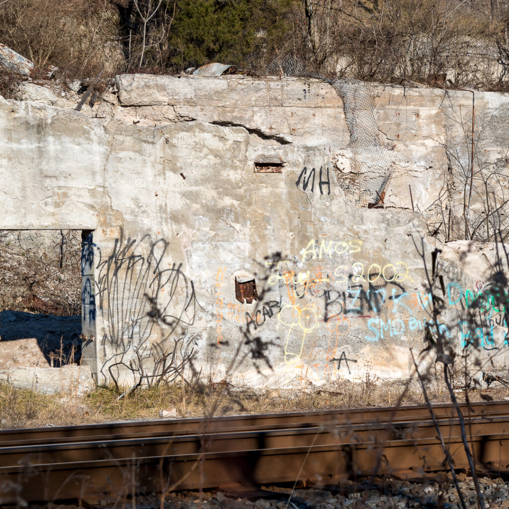 Ruins & Graffiti