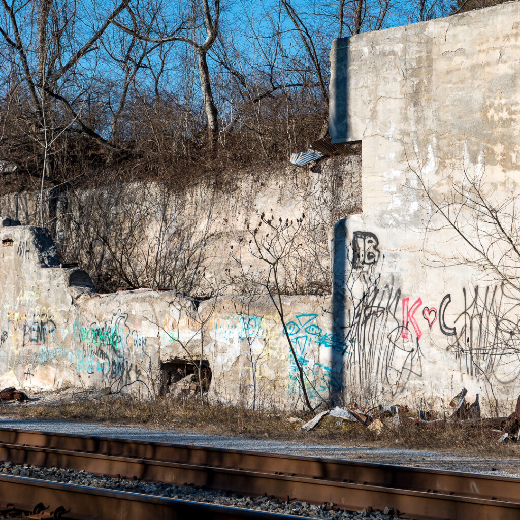 Ruins & Graffiti