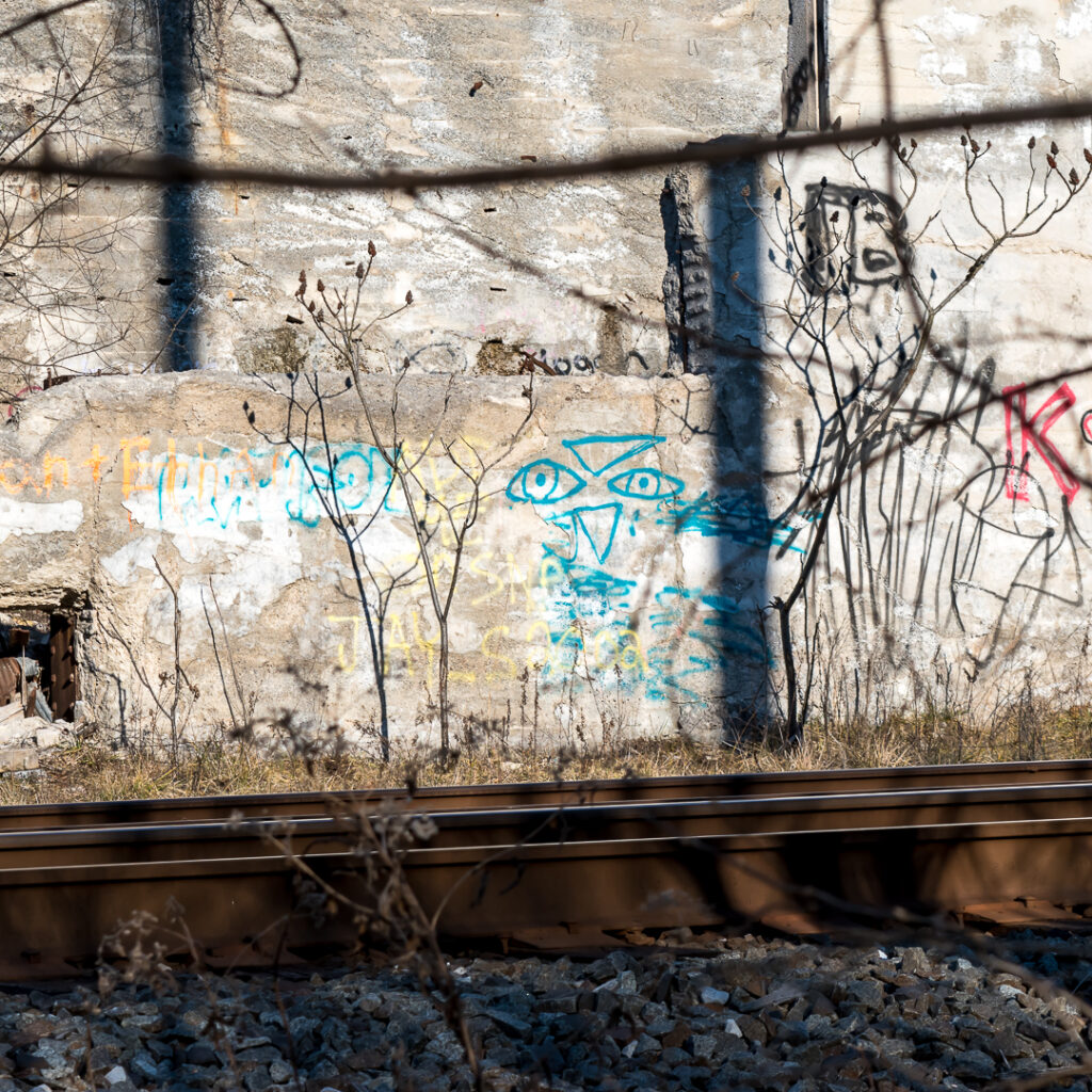 Ruins & Graffiti
