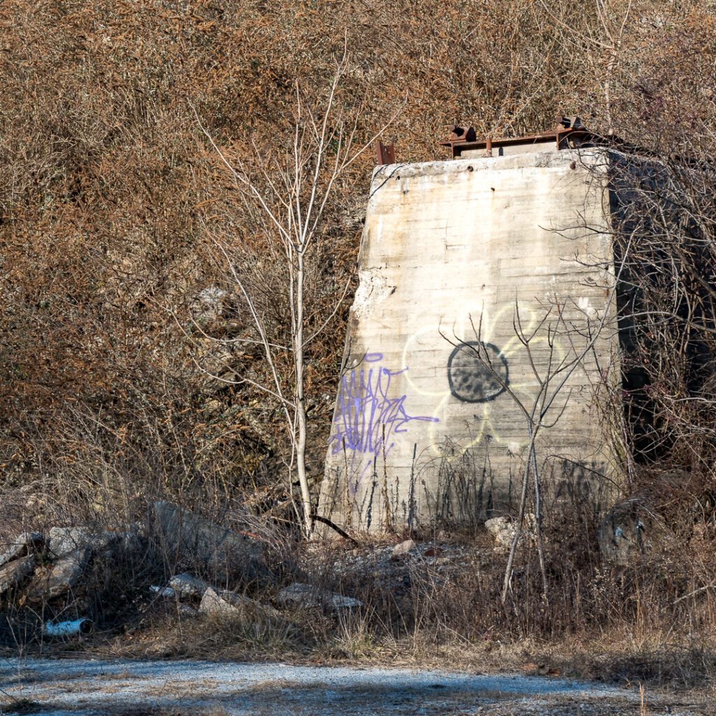 Ruins & Graffiti